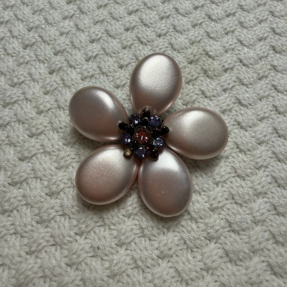 Large MIXTY FLOWER BROOCH